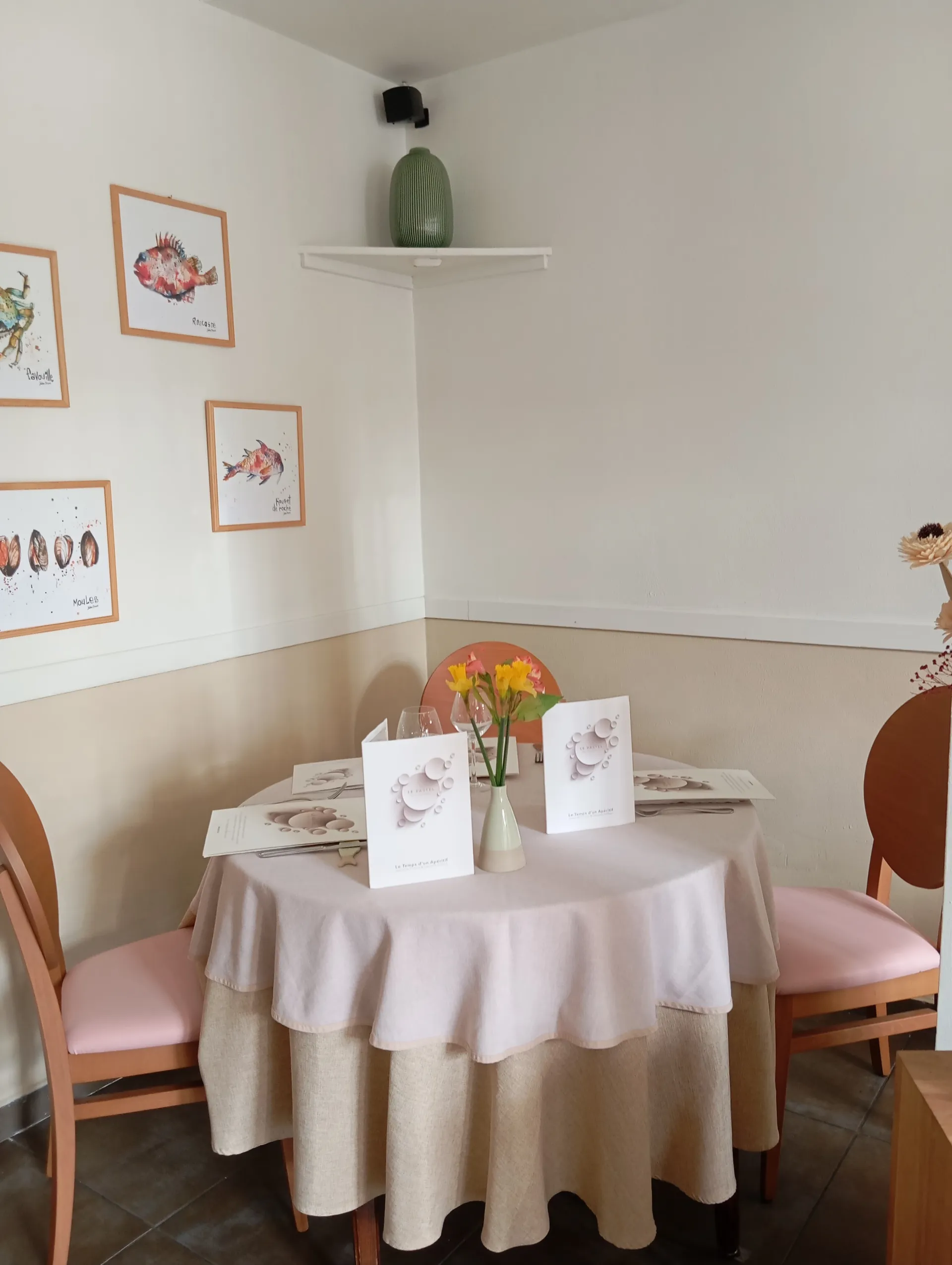 Salle du restaurant Le Pastel Toulon — IMG_20260306_014343